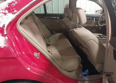 2010 Mercedes-Benz C 300 Luxury 4Matic/Sport 4Matic from USA, damaged, VIN WDDGF8BB3AR104480